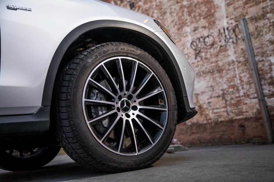 Колеса Mercedes-AMG GLC43 4Matic Coupe (C253) 2016 года  (NA) (фото 29 из 32)